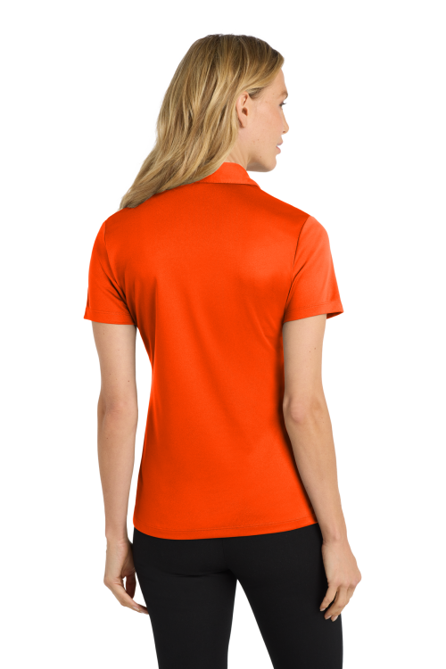 L540_NEON ORANGE_MODEL_BACK